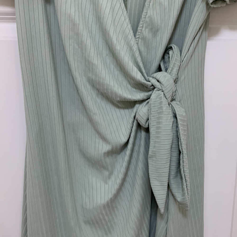 NWOT Socialite Dress. Size M. - Picture 3 of 9